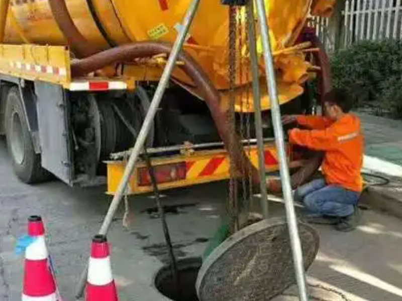 净月专业疏通马桶、地漏、菜池、下水井、不通不收费